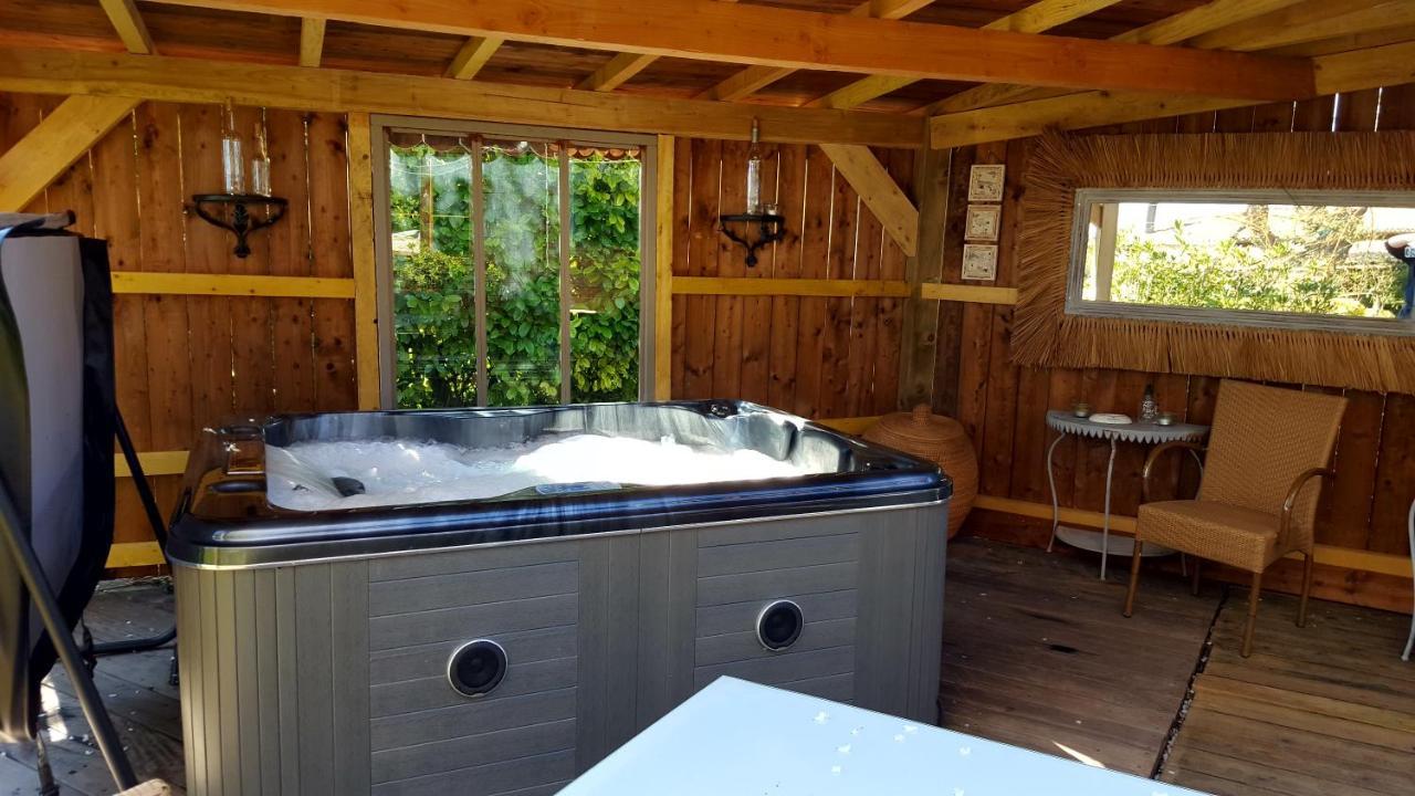Le Bassin Du Tertre Bed & Breakfast Fronsac  ภายนอก รูปภาพ