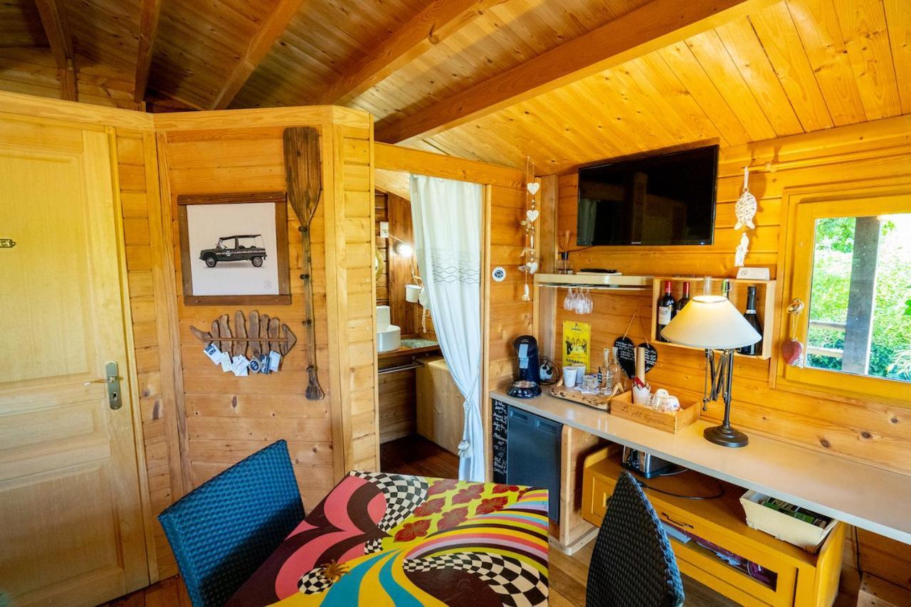 Le Bassin Du Tertre Bed & Breakfast Fronsac  ภายนอก รูปภาพ